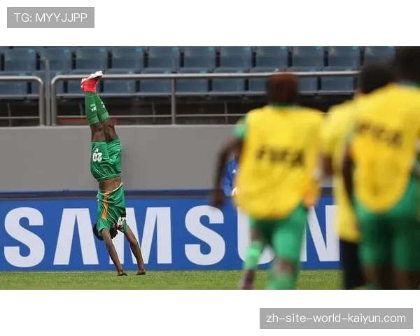 科摩罗坚守70分钟憾负马里 海岛球队防守韧性可嘉 科摩罗坚守70分钟憾负马里 海岛球队防守韧性可嘉