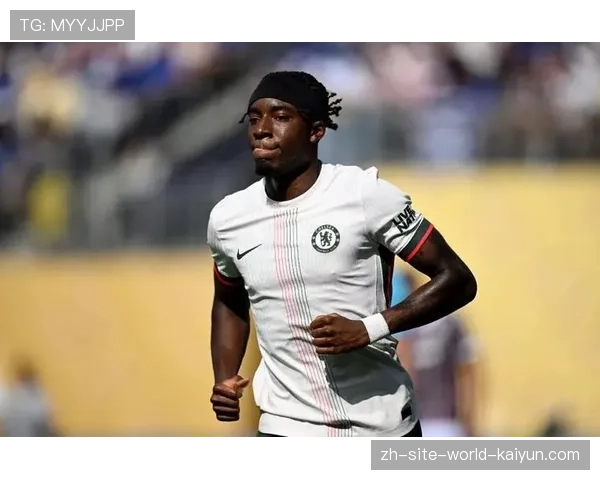 阿森纳马杜埃凯倒地动作被指夸张,是否构成假摔引热议 阿森纳马杜埃凯倒地动作被指夸张,是否构成假摔引热议